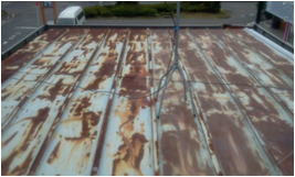 トタン屋根の全体的な錆